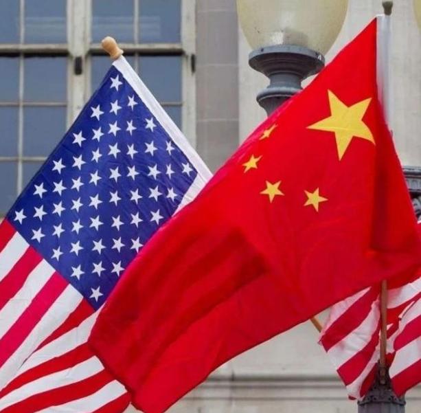 特朗普在台湾问题上没有闪躲，这次直接回应了！
 
特朗普表示，美国和中国都是伟大