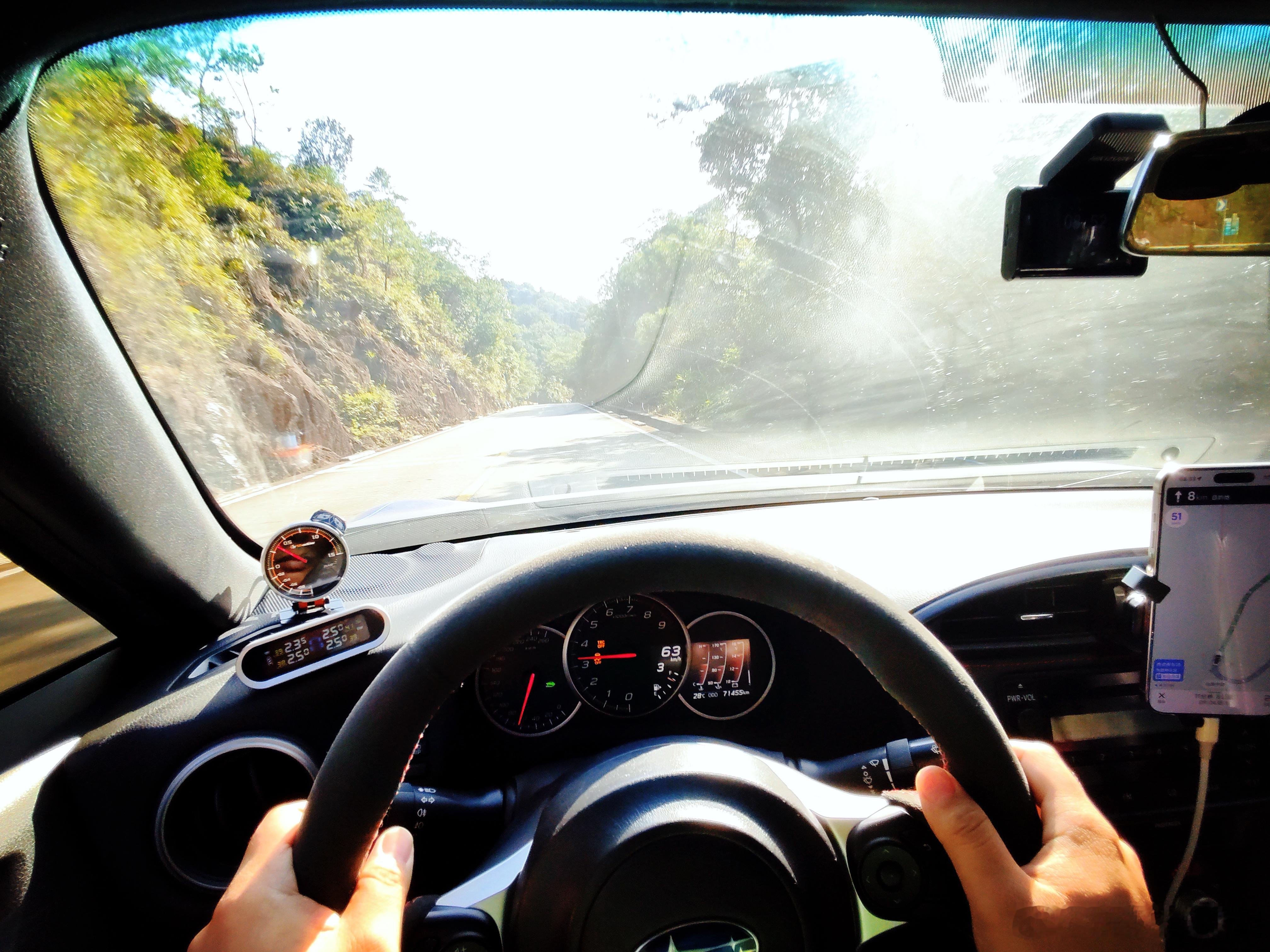 买得起就养的起了，但是不是舍的花钱就是另一回事了