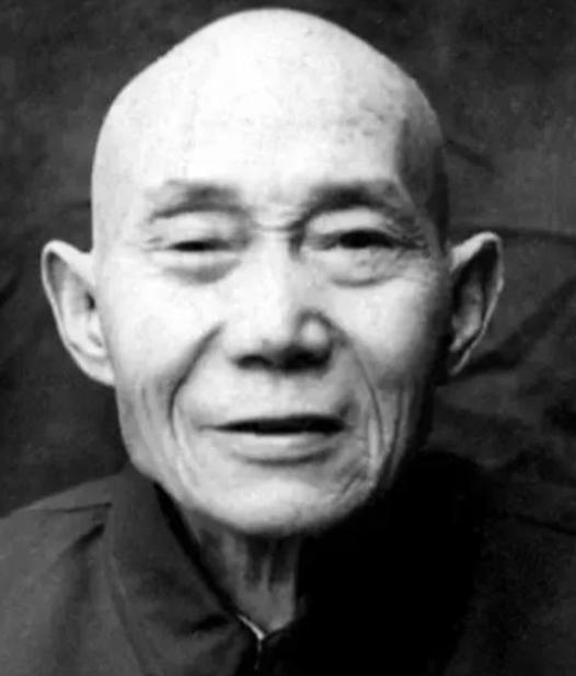 1940年开封生死一刻：吴凤翔刺杀日军少将，到门口时发现屋内有好几名日军，刚想撤