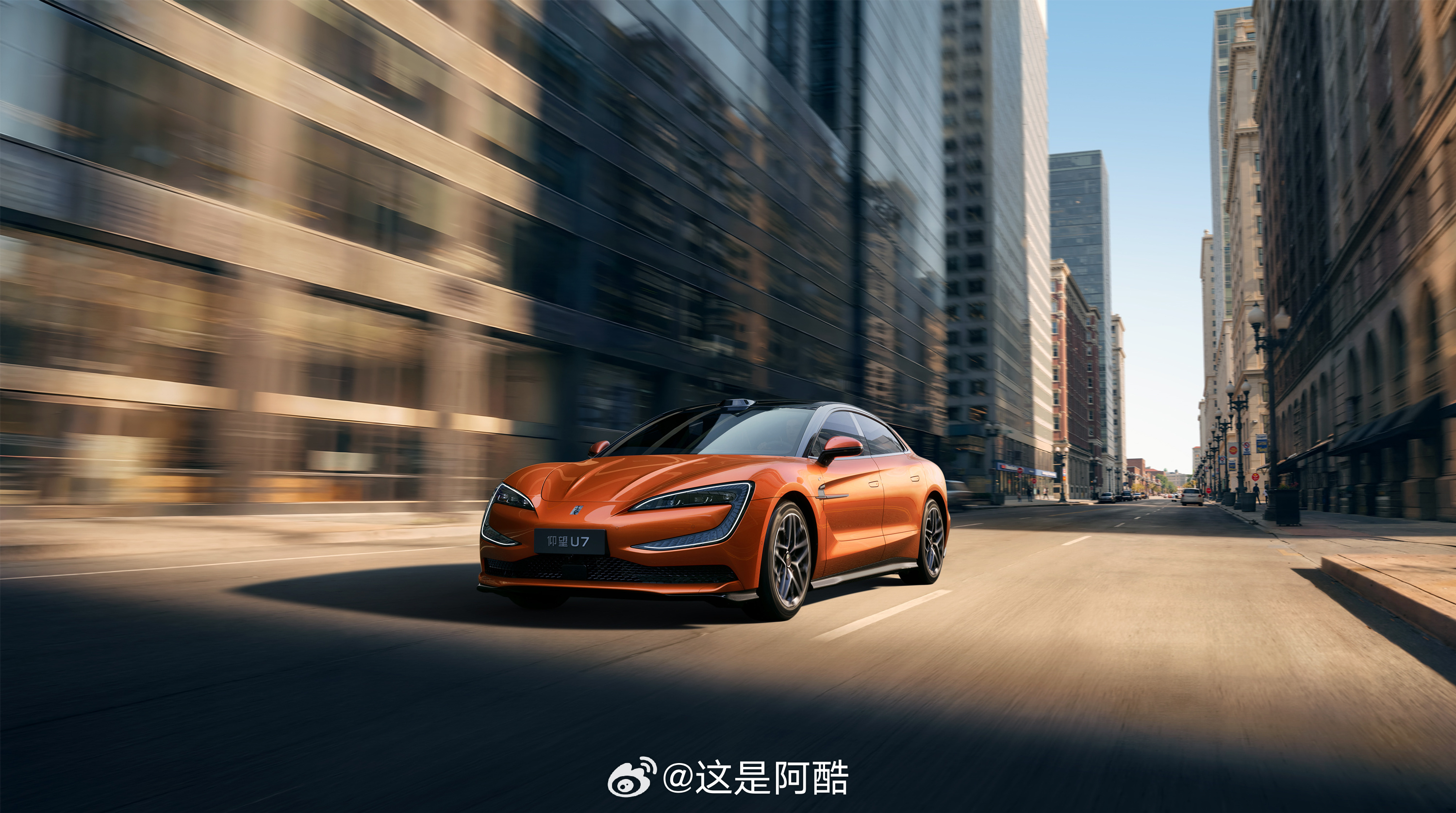 在比亚迪第二代刀片电池暨闪充技术发布会上，2026款仰望U7、U8、U8L鼎世版