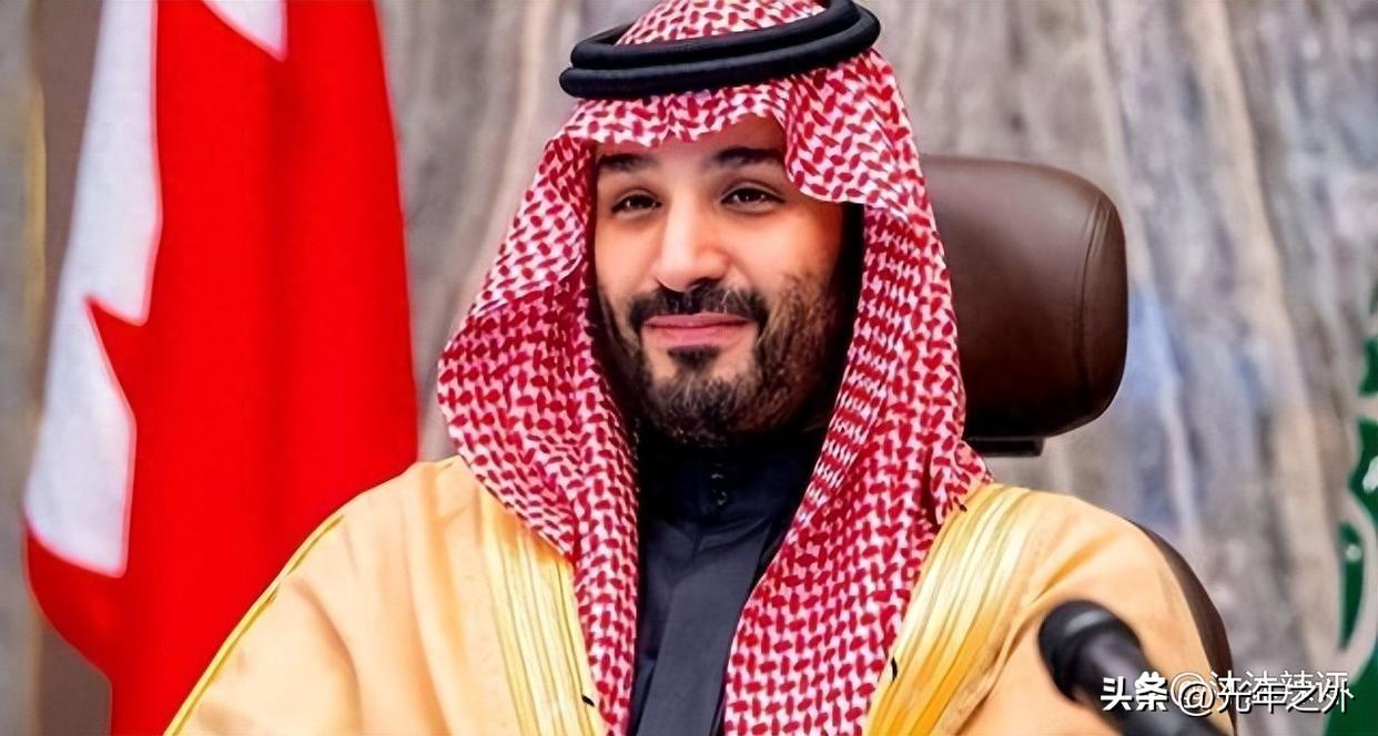 突发！25艘油轮集结红海，沙特掀翻能源桌
 
中东局势正在上演惊天逆转。沙特直接