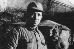 李天霞救不了张灵甫！

孟良崮战役时，李天霞因为跟张灵甫的私人恩怨，只有五公里远