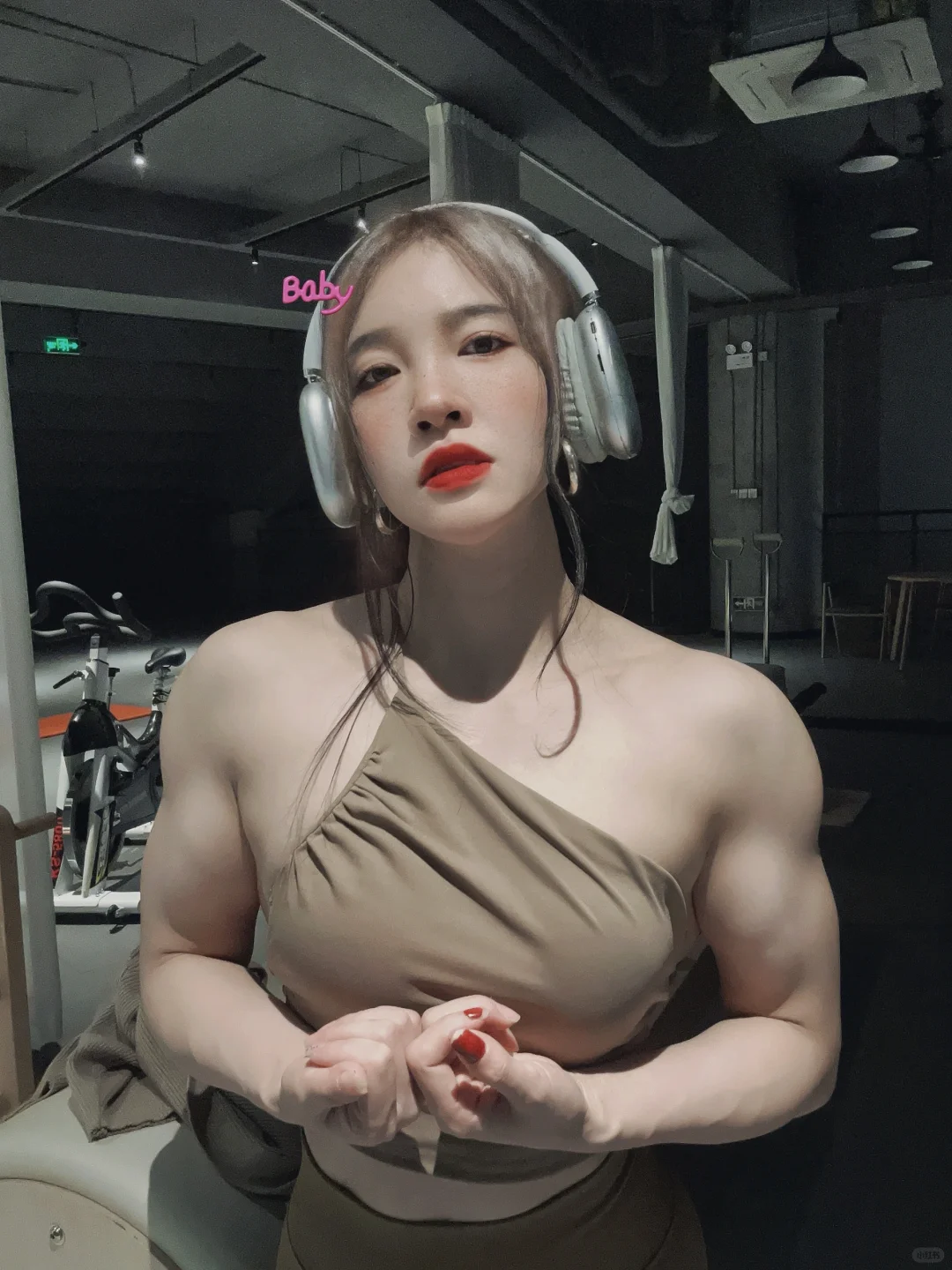 35岁，终于把自己练成雌鹰一般的女人！
