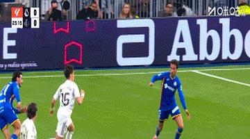 伯纳乌今夜死寂！赫塔费小将萨特里亚诺一脚凌空抽射，把皇马钉在耻辱柱上——姆巴佩伤