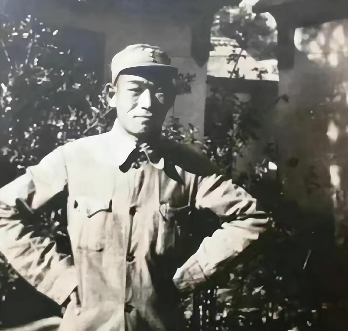 1941 年，八路军山东纵队临淄独立营营长王砚田因无法忍受艰苦的抗日生活且受伪军