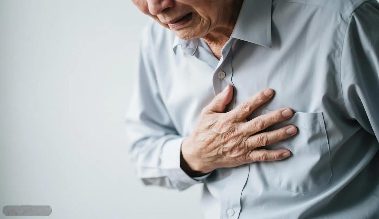 高血压吃 5 种药仍不降？中医：头晕背后是 “体质失衡”，调对根源才管用
“我吃