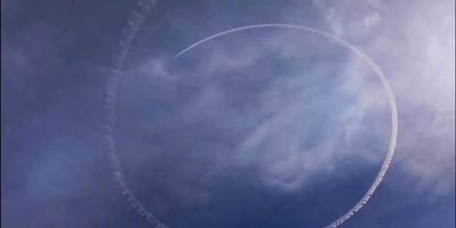 “成六代”展示机动性？空中盘旋放油，还画了“6”！
有网友放出的视频显示，近日“