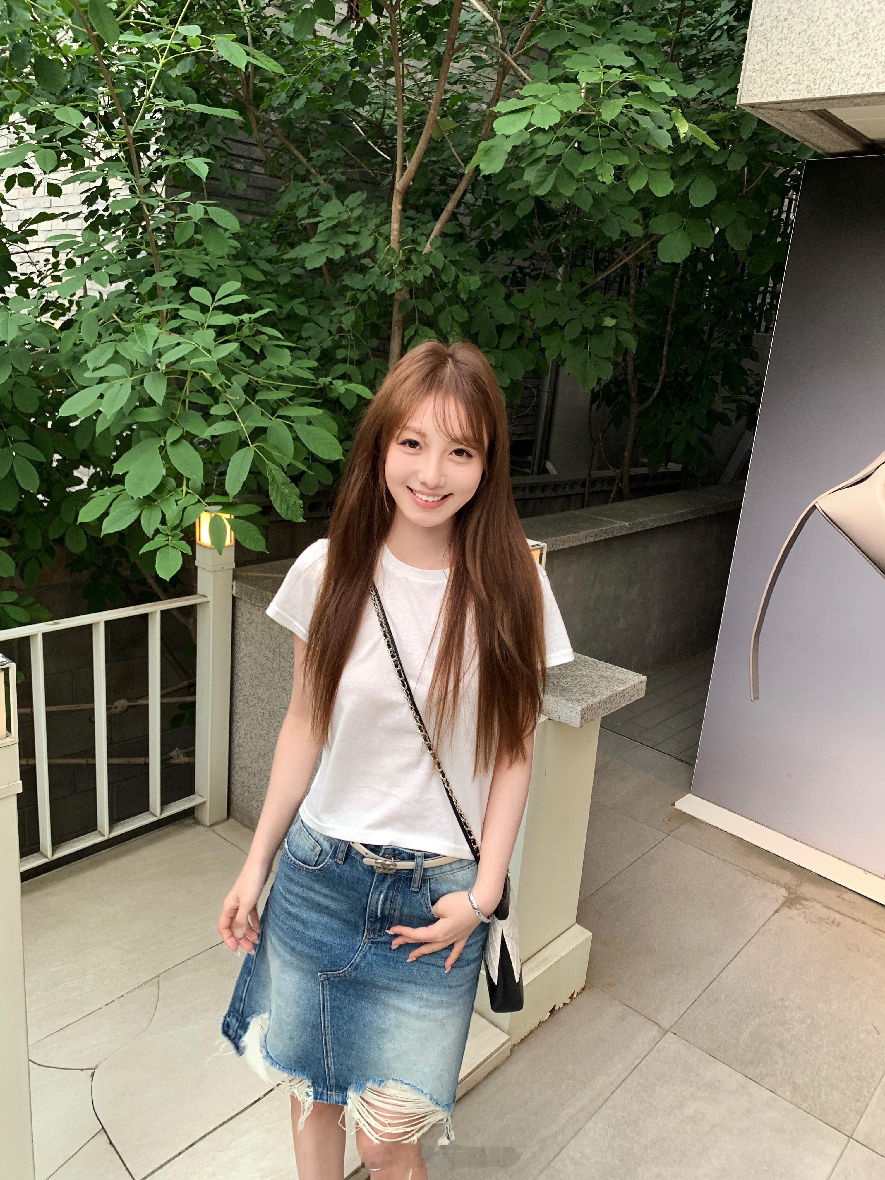 本期主推Jennie同款tee！上身冰冰凉🧊～Bi眼入的基础t衣橱当之无愧的常