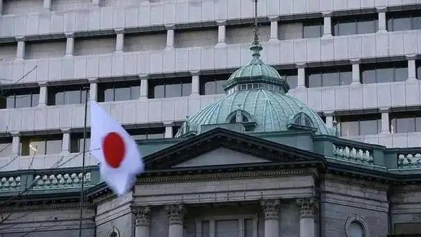 中国老百姓对日本的态度一致，这才是最可怕的。网友说：确实是，最大的鹰派在民间。一