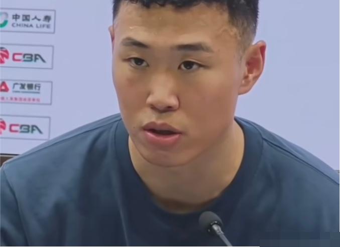 如果贺希宁没穿国家队战袍，如果对手不是日本队，那么他可能不会把每场训练都当最后一