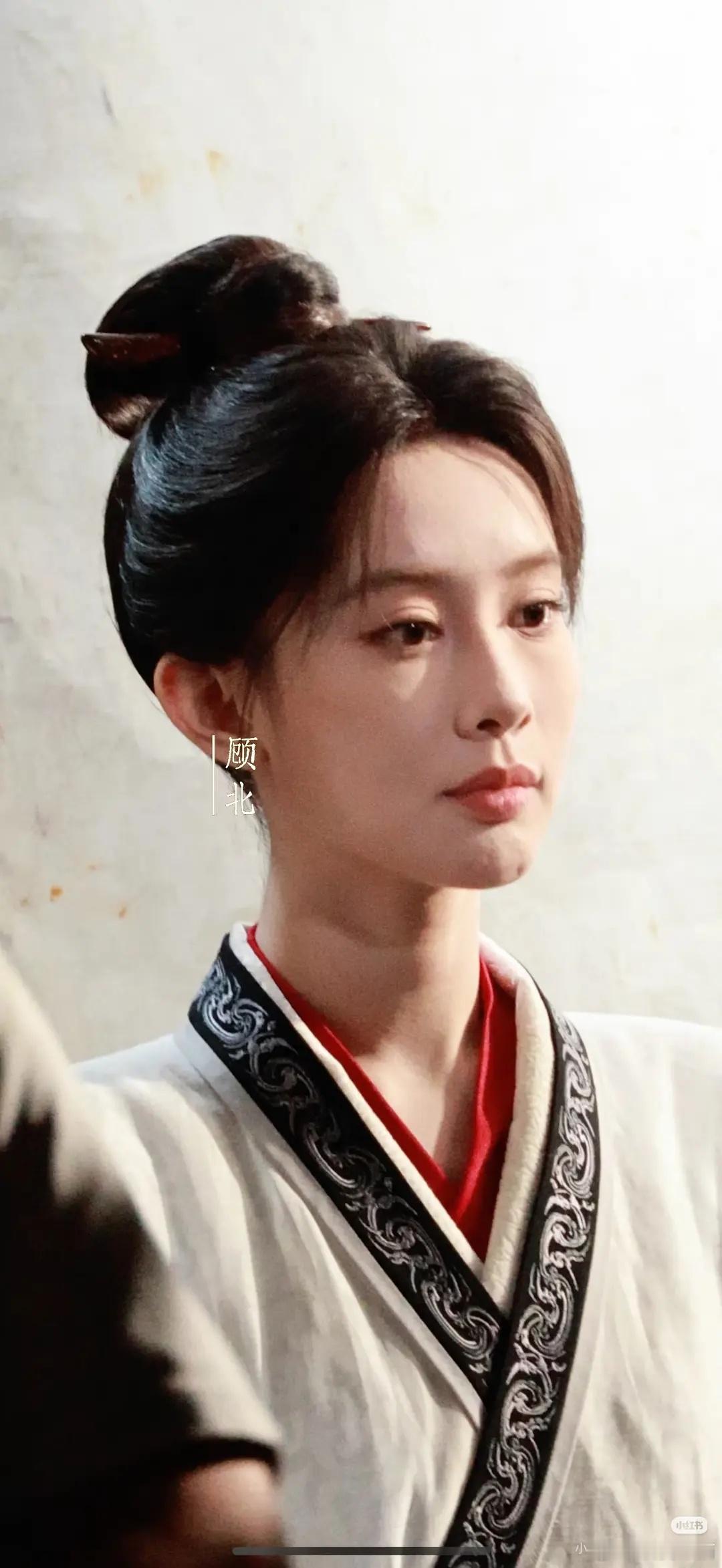 这是孟子义?感觉老了好多啊 