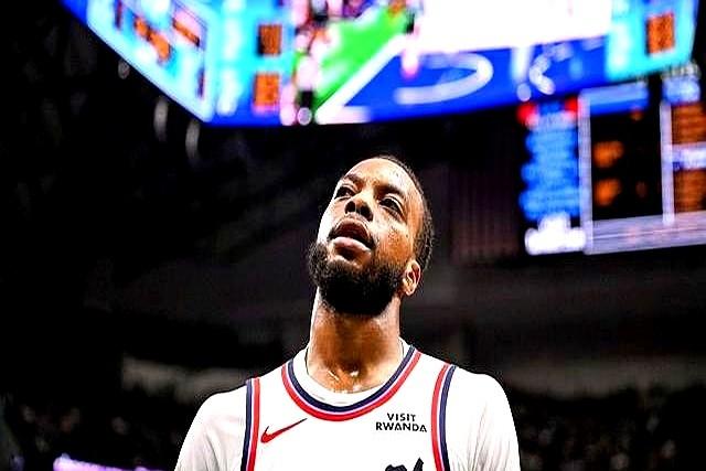 骑士宁可要36岁的哈登，也不要26岁的加兰。

快船大胜雄鹿后，加兰对着记者说，