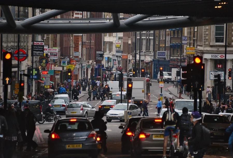 英国因为790万英镑费用，准备把中国美国告上国际法院。


5月21日，英国伦敦