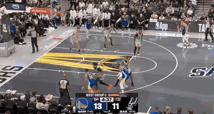 火力全开！库里连得7分无人能挡！
在今天NBA季中锦标赛勇士对阵马刺的第一节比赛