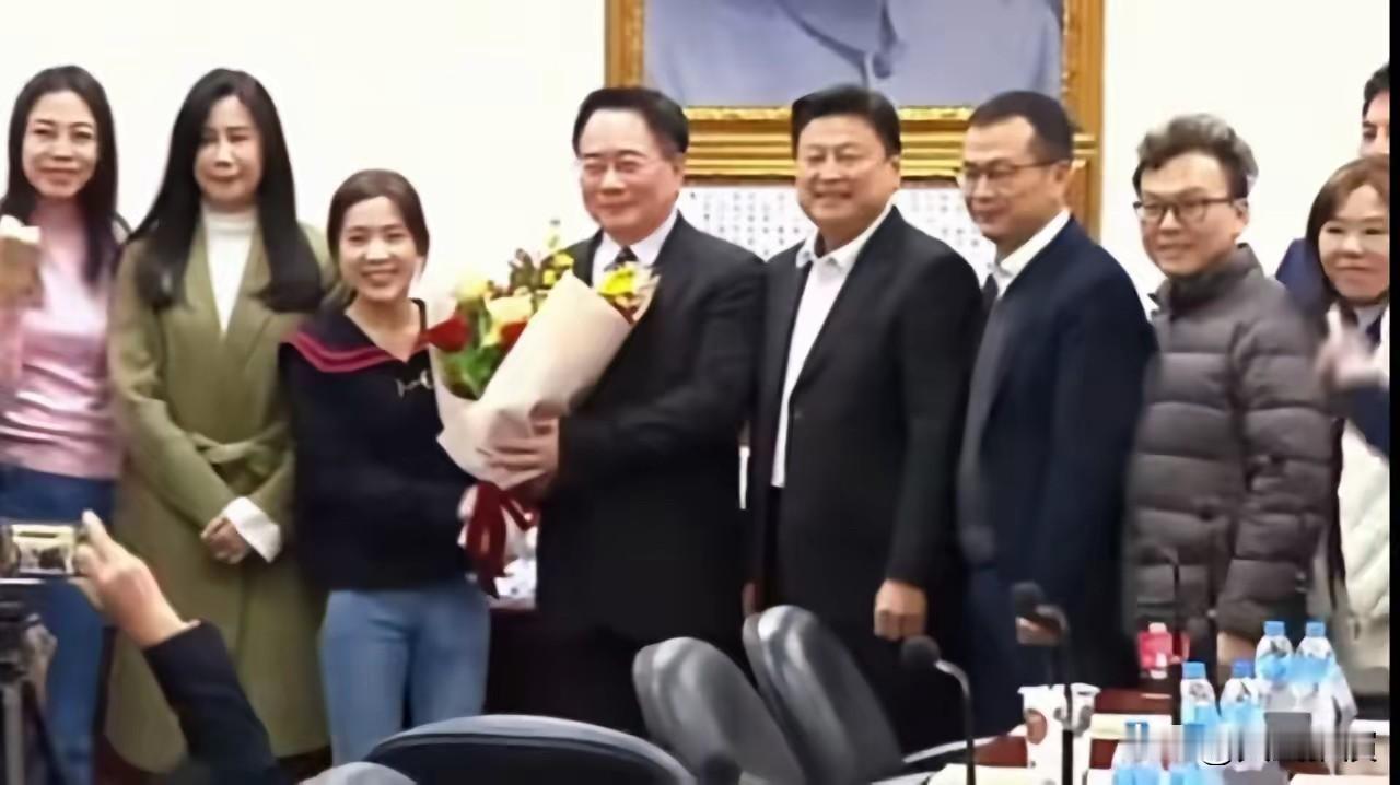 国民党终于有点像民进党了，论功行赏，才能赢得基层冰冷的心

国民党这回总算做对一