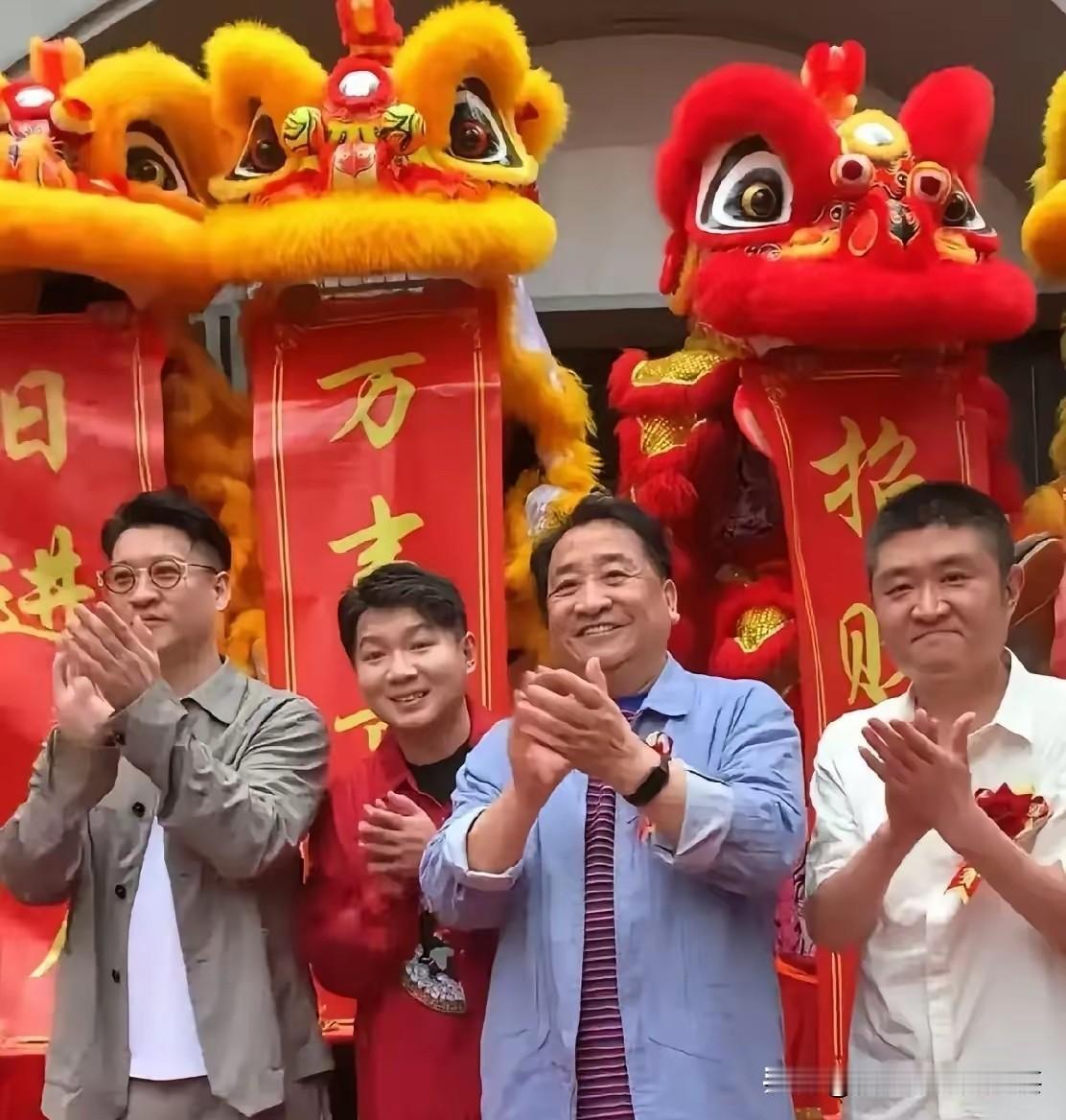 曹云金在交往上要比郭先生开阔的多，很注重把流量分享，同时也是给自己补充能量，前一