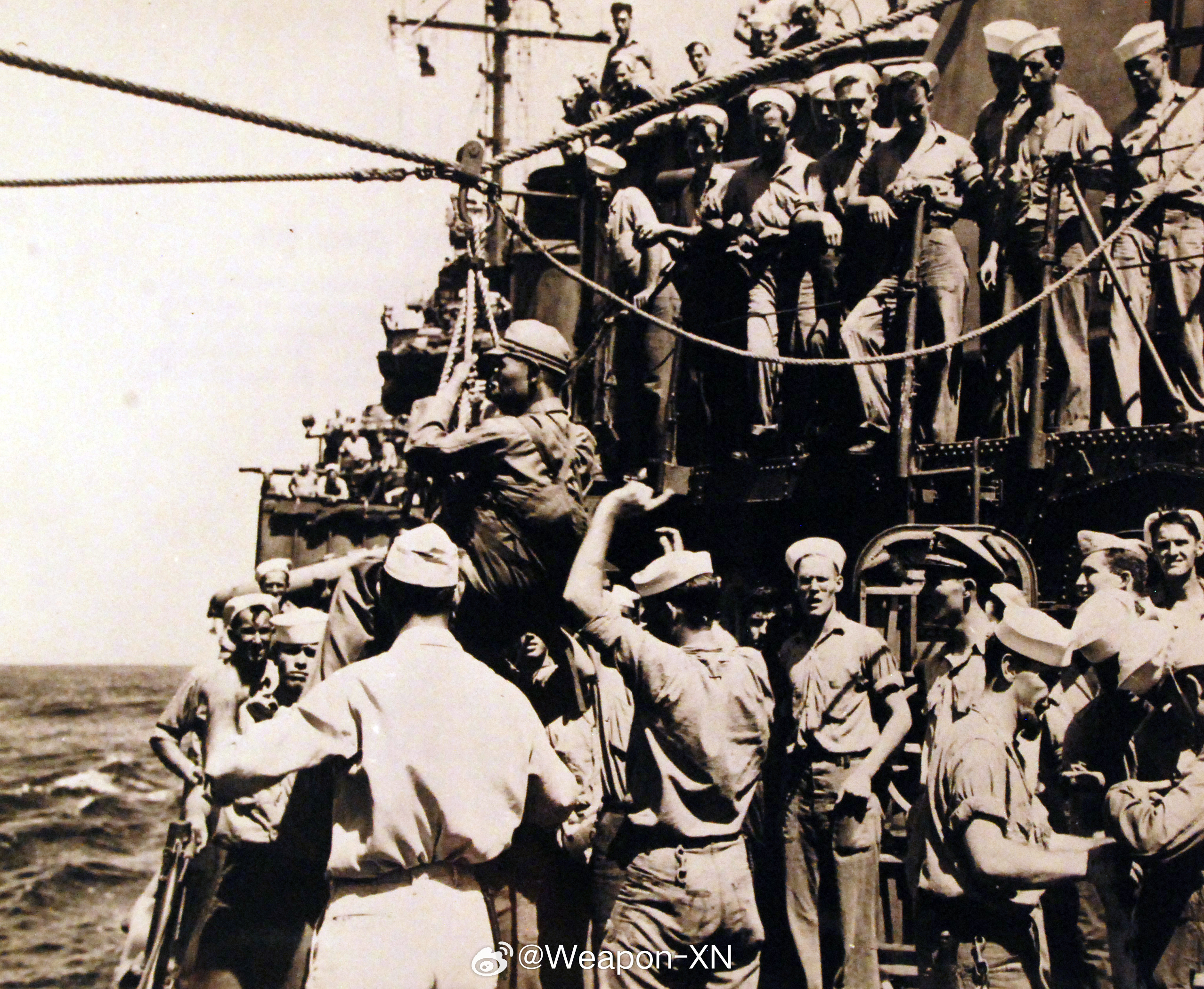 #兵器影像[超话]##照片中的历史[超话]# 1945 年 8 月 27 日，一