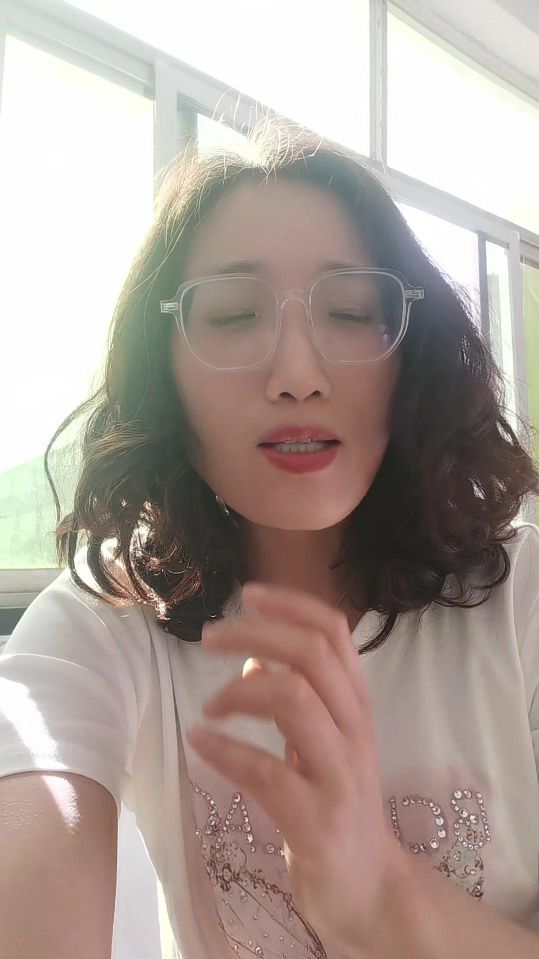 在孩子身上看到了成年人的影子🌿被手机操控？不如主动掌控它！
1️⃣孩子的"觉醒