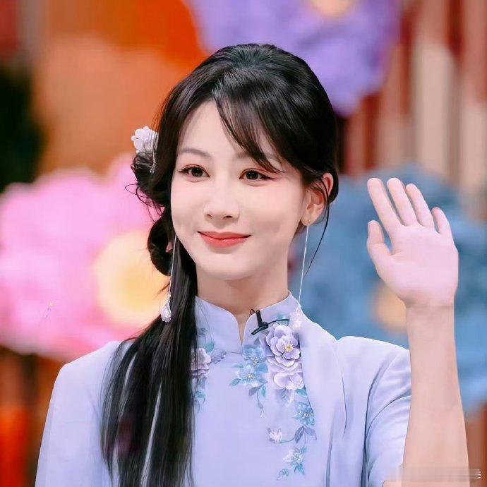 好六看好剧迎来国色芳华剧组  哇，《国色芳华》剧组光临，好六舞台的游戏环节，肯定