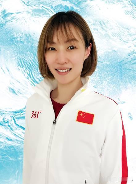 ……7月14日，看到“贺晓初”被查后，心里挺不是滋味的，因为我感觉到她不应该走到