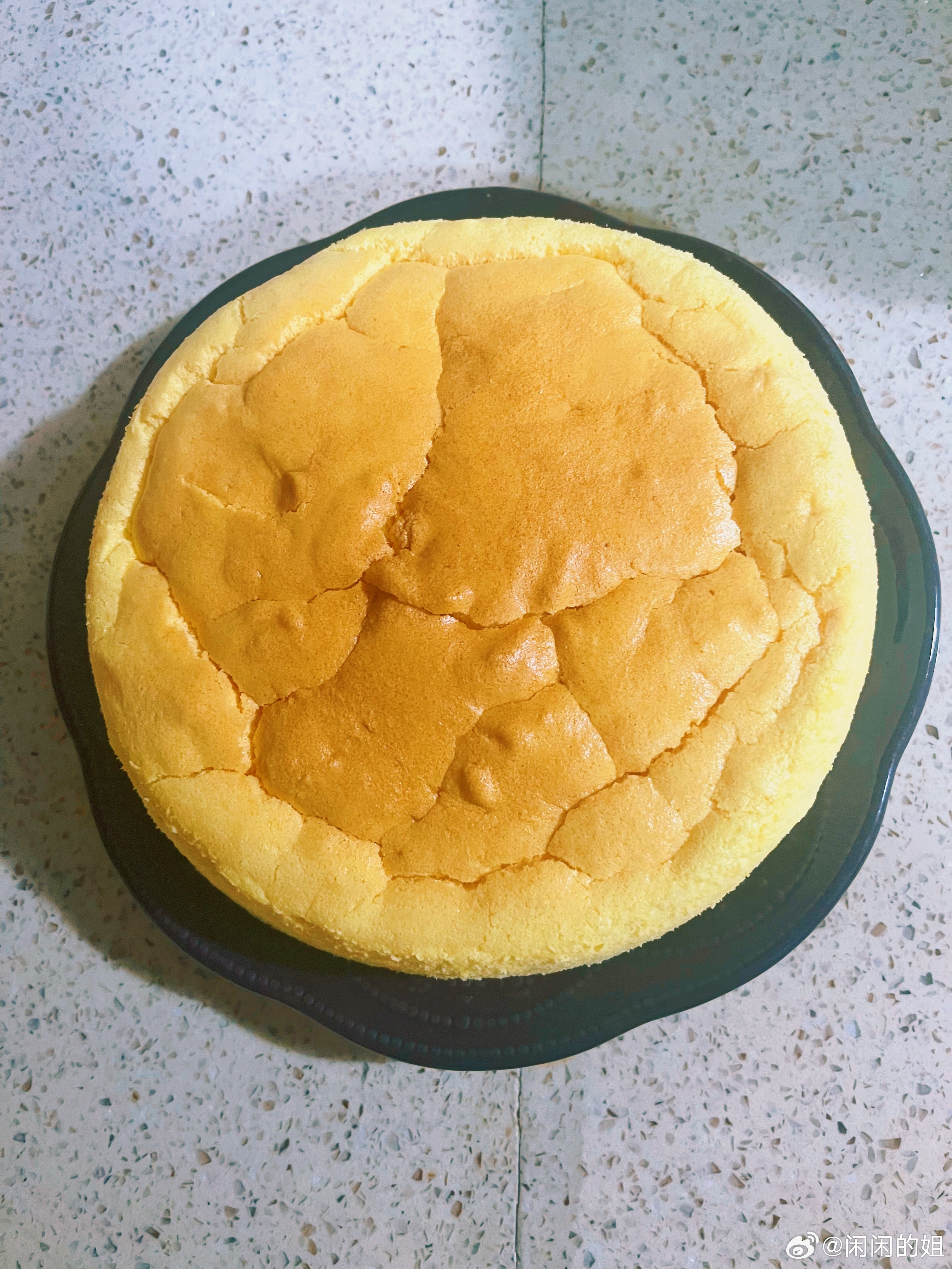 昨天琳达拔了牙不方便吃东西今天给她一天三顿带了小米粥、蒸蛋、烤山芋、自制蛋糕这几