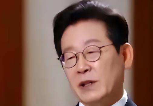 韩国专家一语戳破真相！中日一旦开战，西方全力援日，也没人能在中国讨到便宜
 
麻