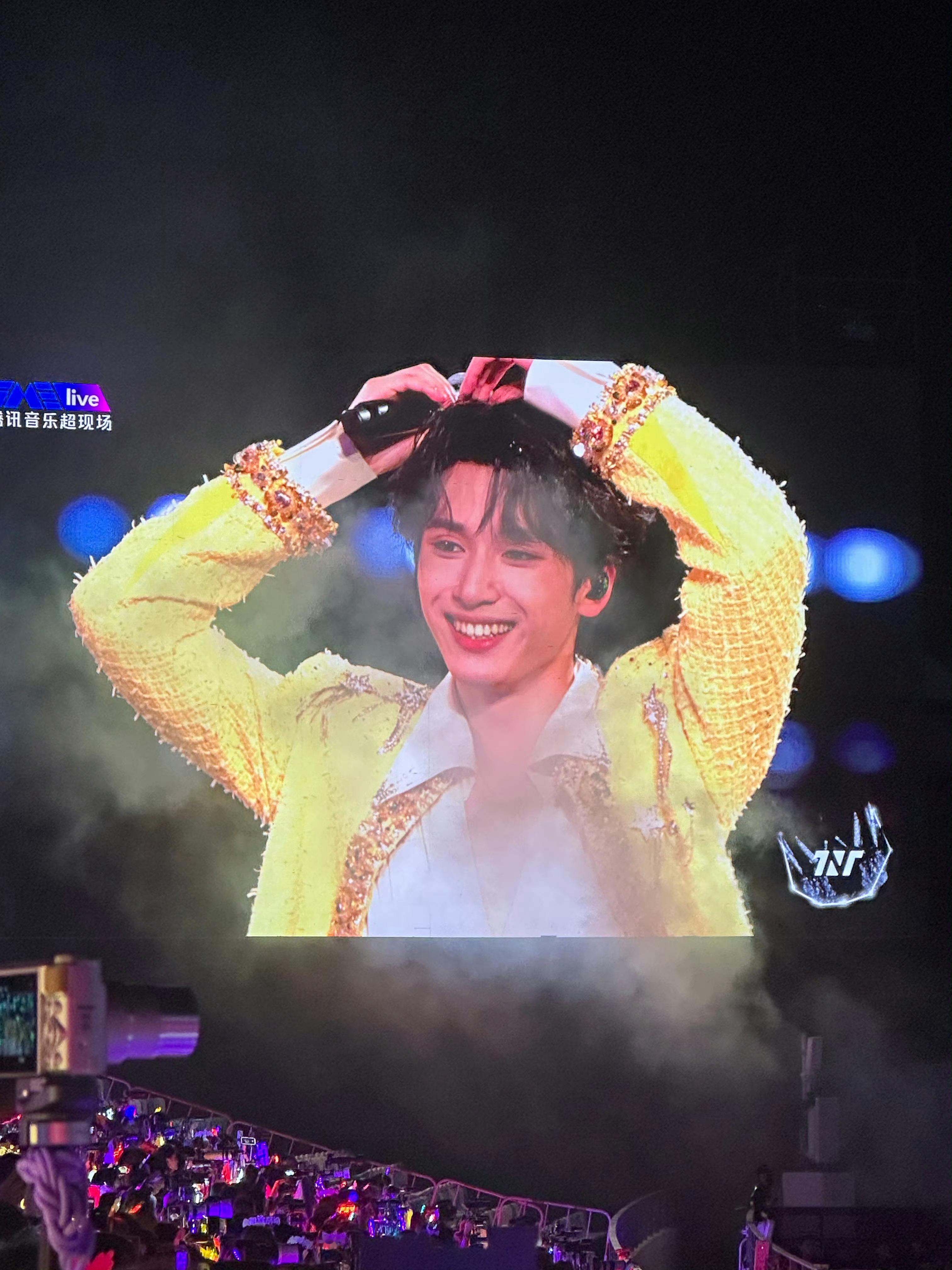 我勒个天神降临🥺❤️‍🔥❤️‍🔥❤️‍🔥严浩翔/时代少年团海口演唱会 严