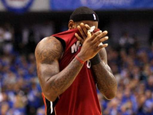 2011 NBA总决赛 G4 詹姆斯 8 分：是放水吗？