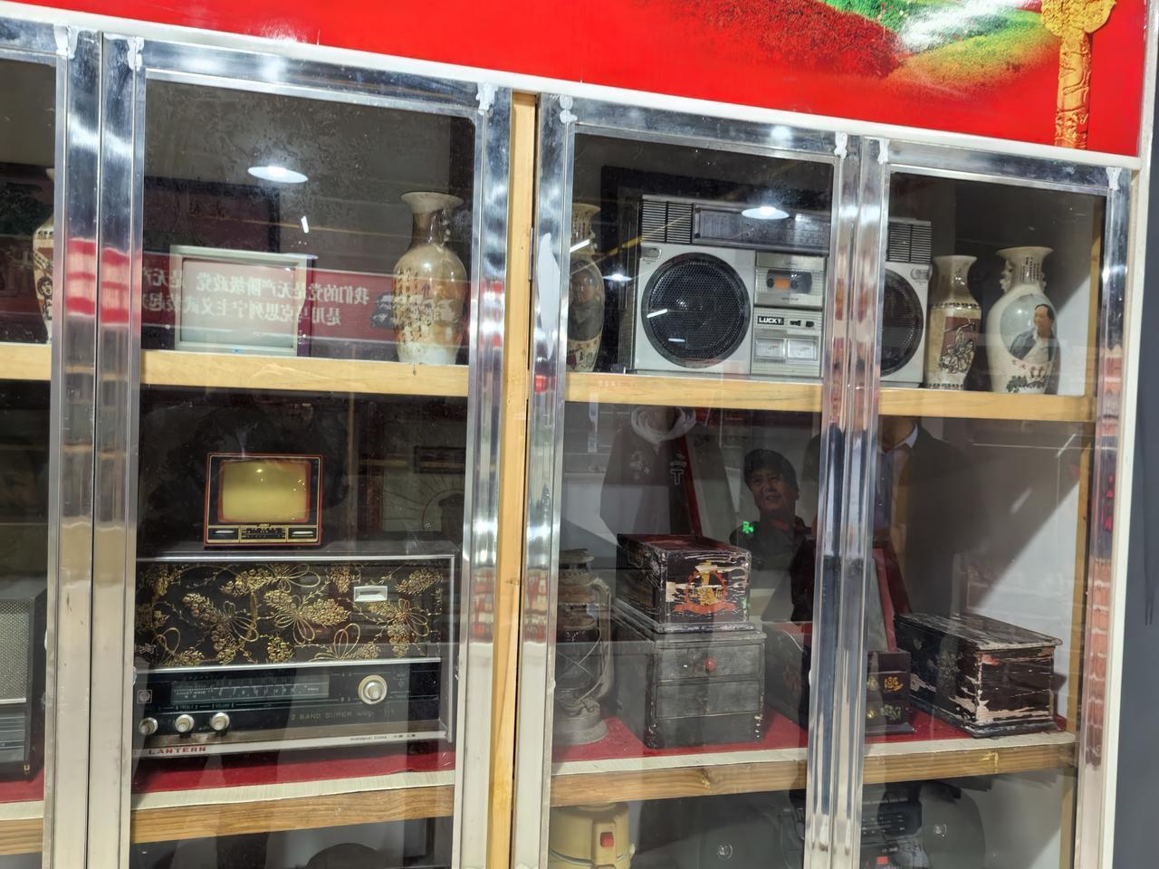 收藏 收藏改革开放时期的音响，就像打开了一扇通往旧时光的大门。80年代，改革开放