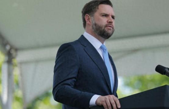 万斯居然也成了最大赢家？美国副总统万斯反对跟伊朗开战，被排挤出了特朗普的权力圈。