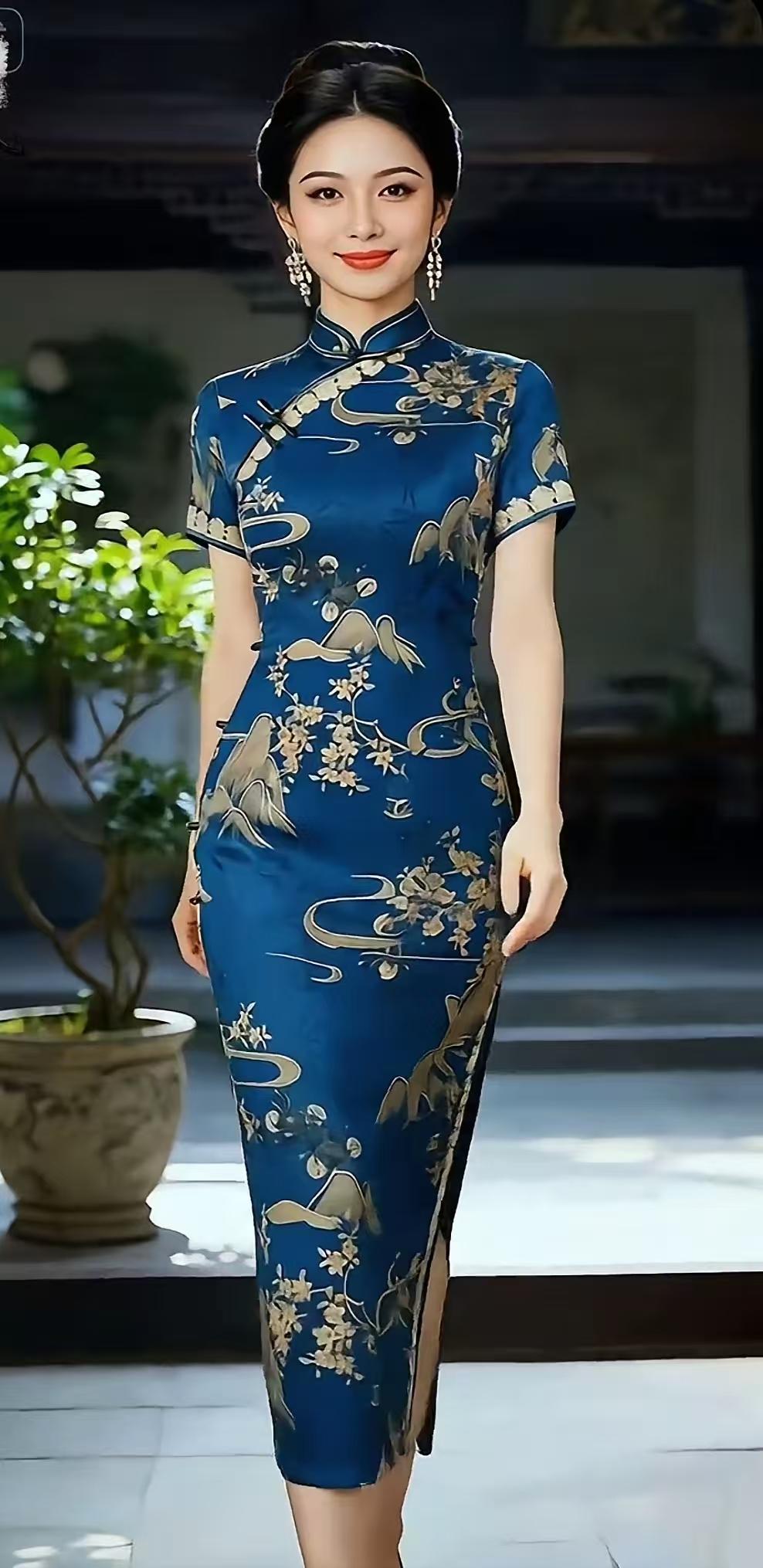 水仙子·旗袍下的优雅
深庭幽处绿盈然，
蓝袂轻飘梦似绵。
金线绣鹤繁花殿，
古典