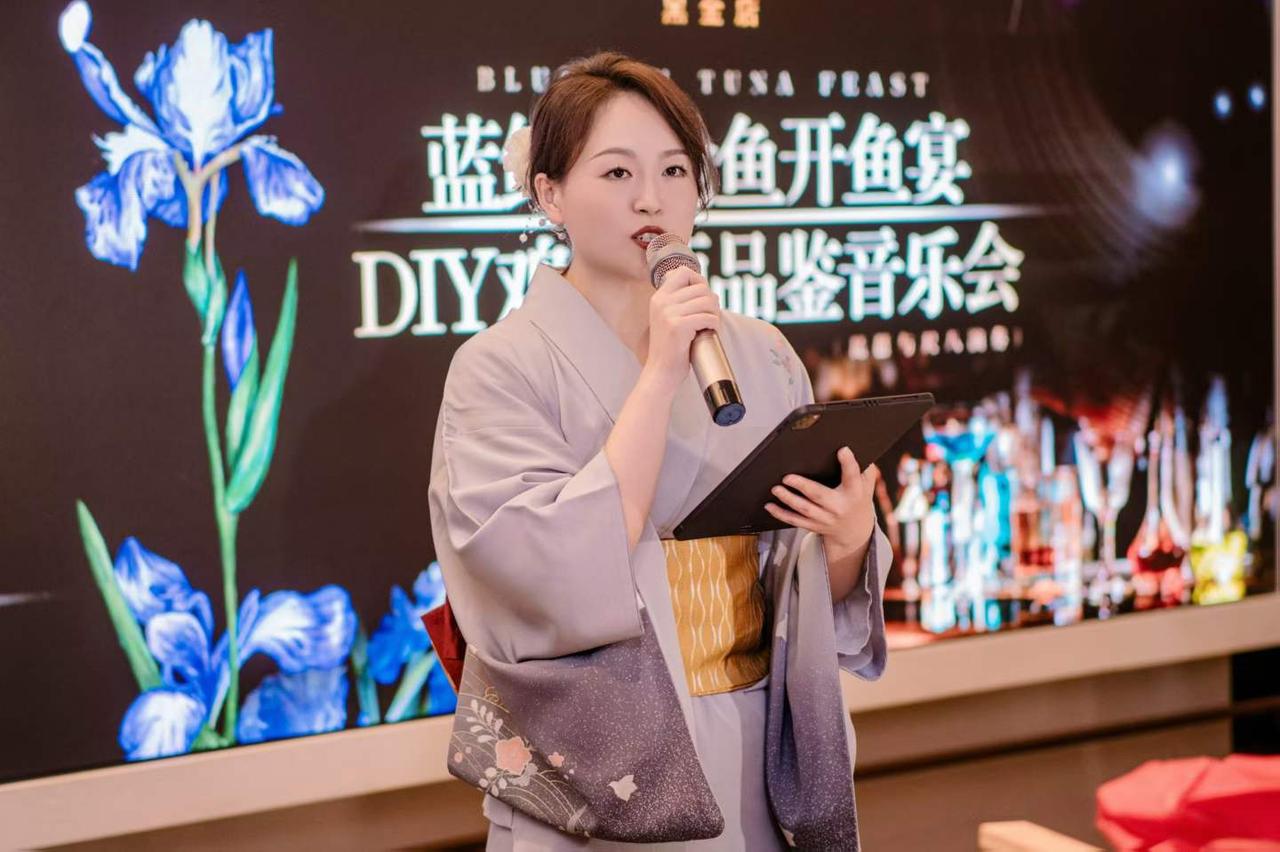 蓝鳍金枪鱼开鱼宴🎈
上井餐厅刚送走了粉色的樱花，又迎来了紫色的鸢尾⚜️昨晚，用