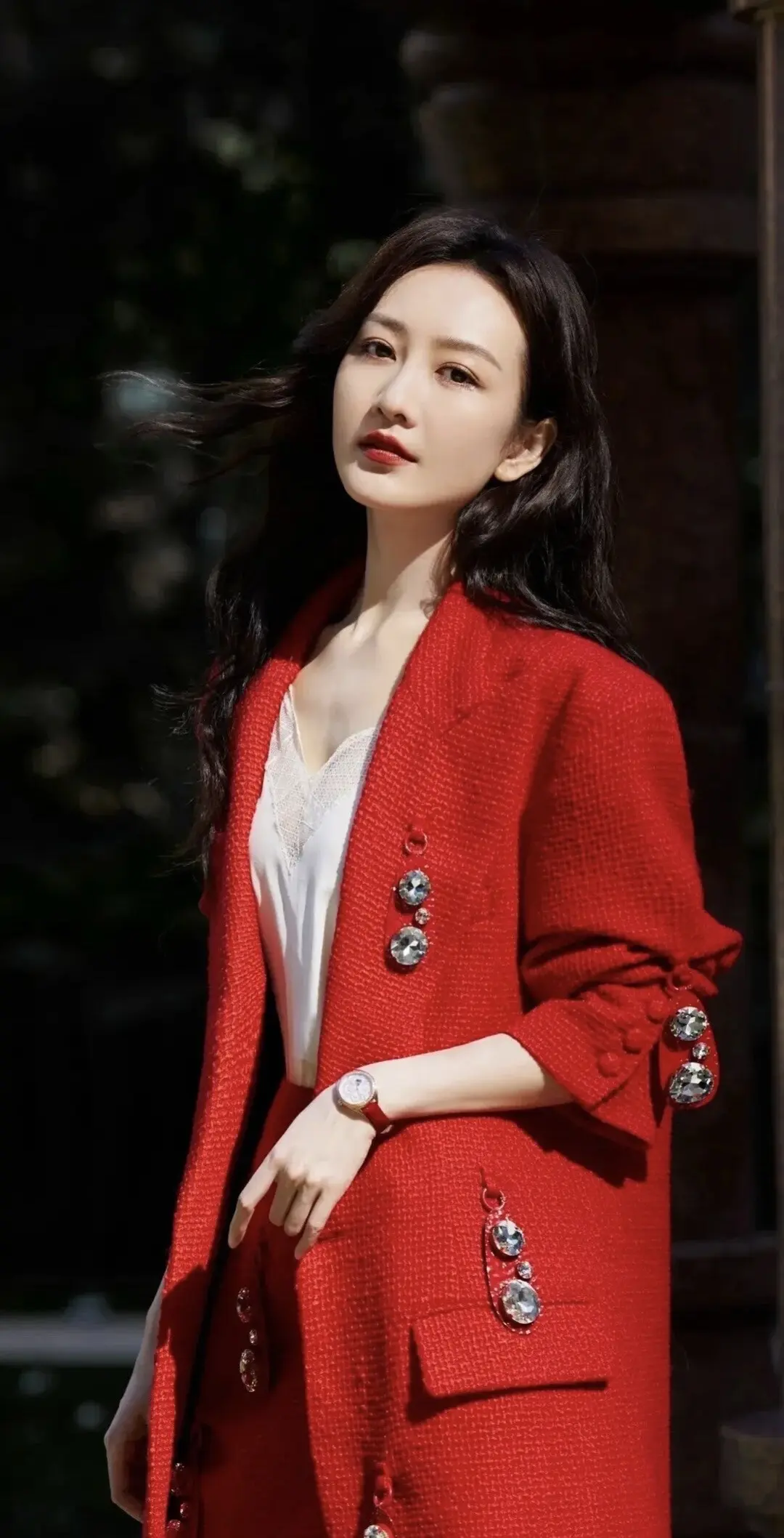 王鸥 红色系纯欲穿搭