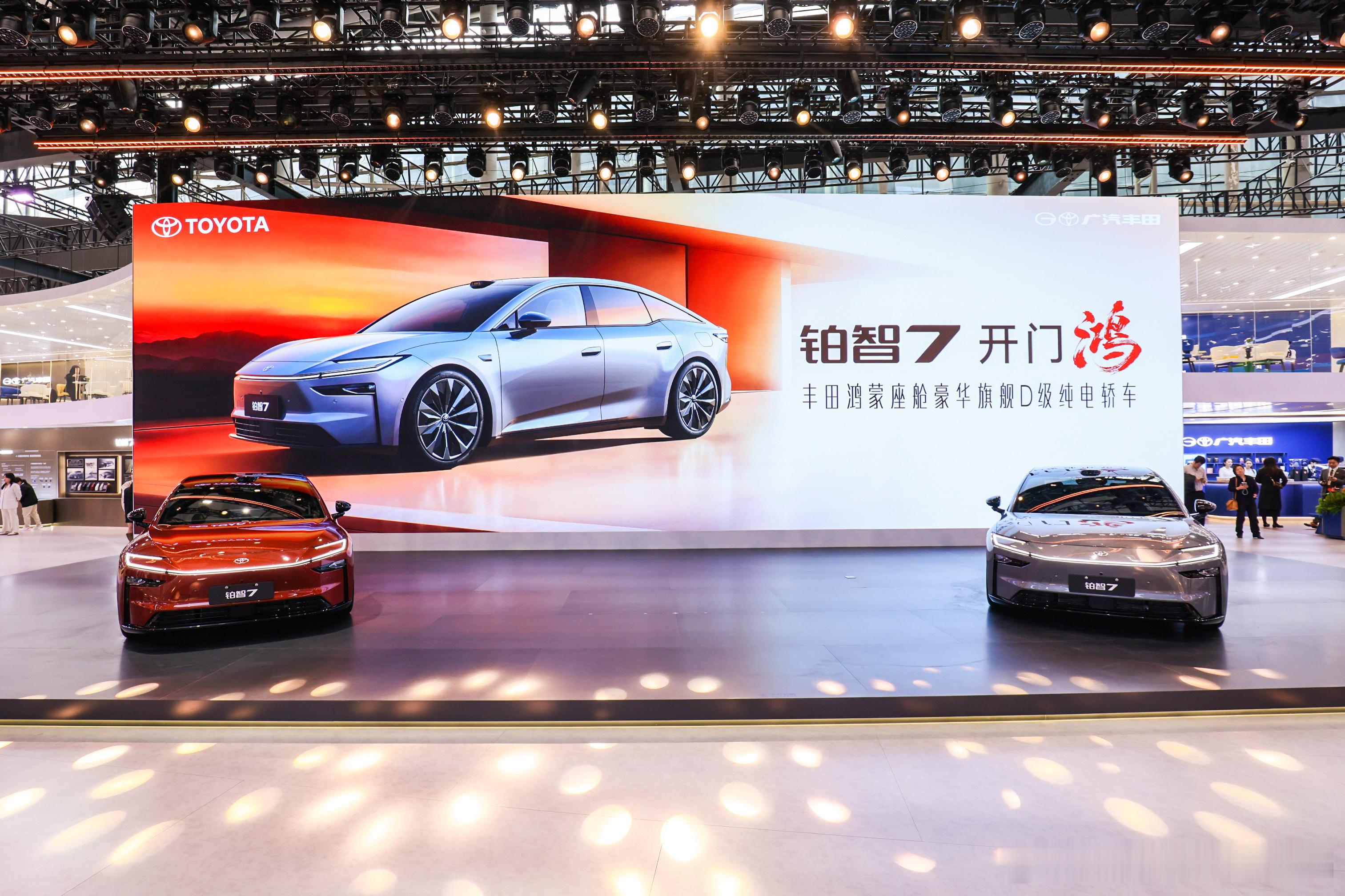 铂智7根本不是“传统合资纯电”，而是台把“中国家庭需求” 刻进骨子里的豪华旗舰，