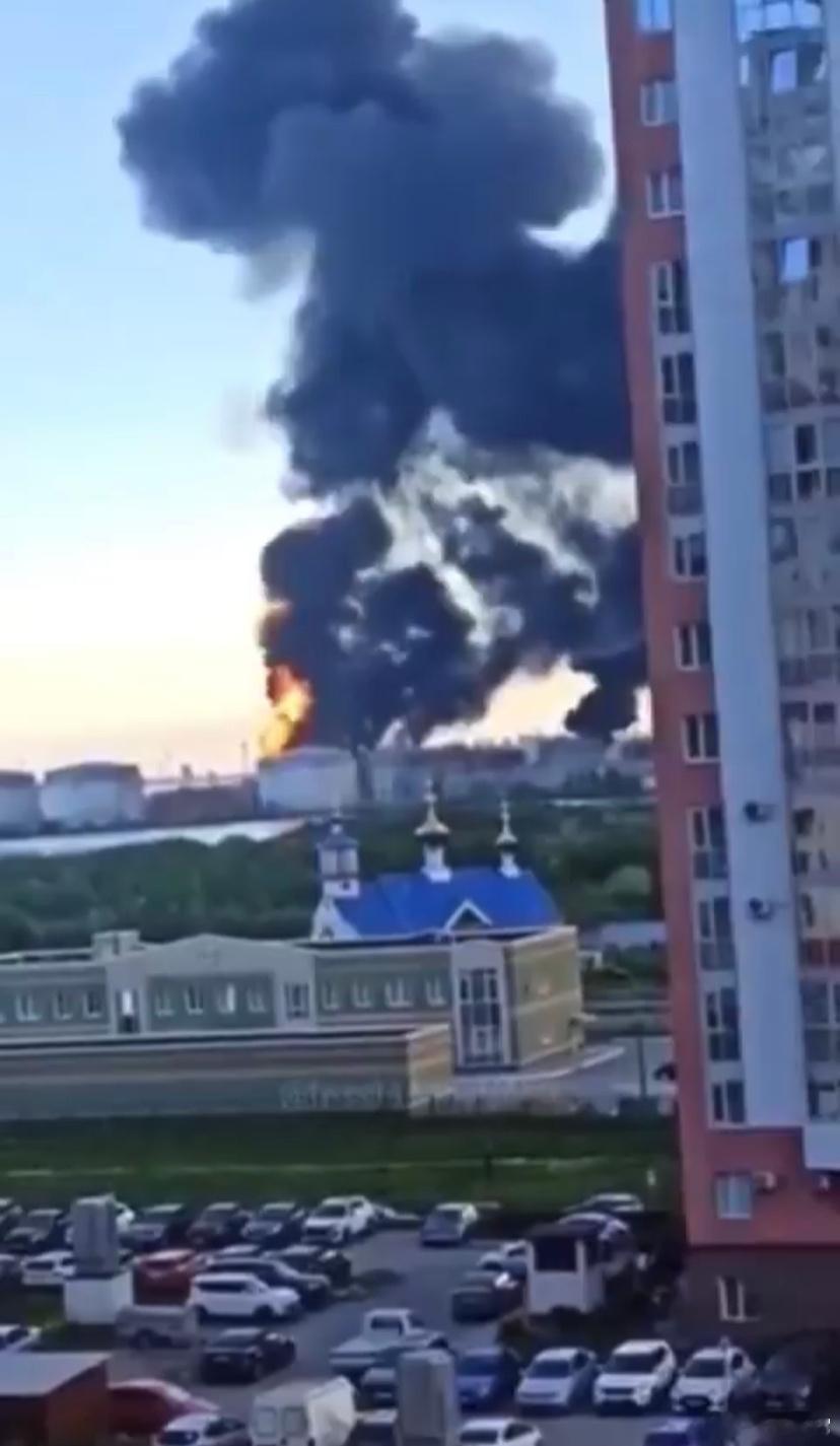 🔥《纽约时报》：俄罗斯各地怒火沸腾       普京打破了跟社会达成的不成文的