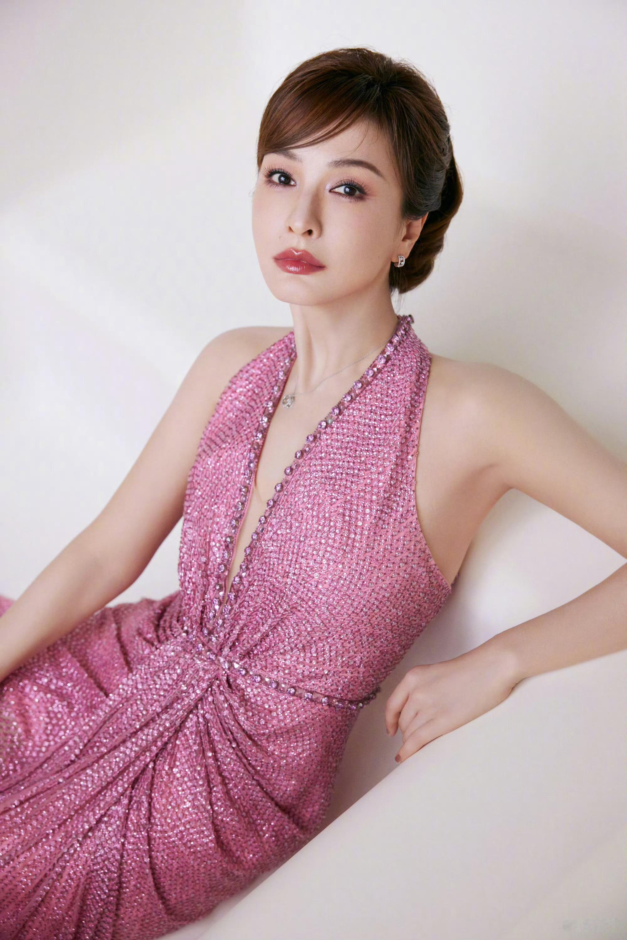 吴昕谭维维彭小苒浪姐缘分续上了 浪姐售后太戳心！吴昕谭维维彭小苒同框续缘，从浪姐