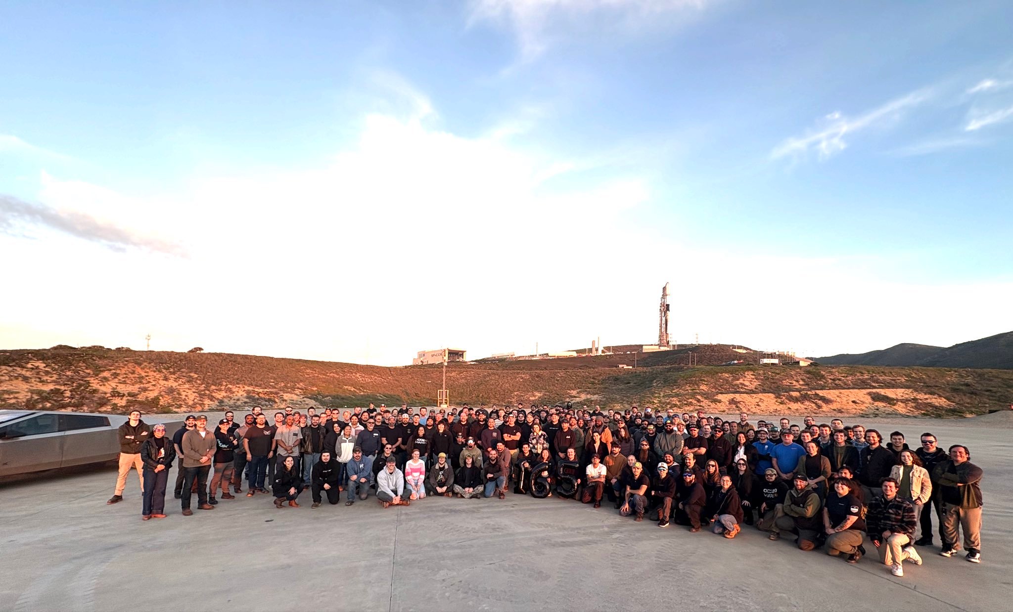 SpaceX的Kiko Dontchev表示，今年SpaceX还将有2次发射，发