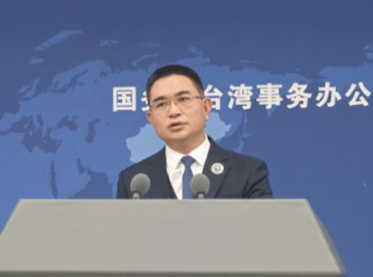 台湾变天了！谁也没想到，最先举起统一大旗的，竟然是曾经最极端的"台独"政党！多米