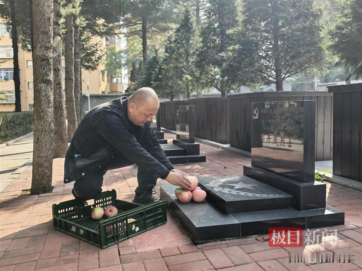 10月25日标志着中国人民志愿军抗美援朝出国作战75周年的庄严时刻。一位来自沈阳