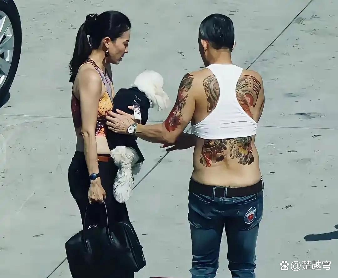 你敢信﻿，‎‏这‎﻿居然是泰国⁠国王 