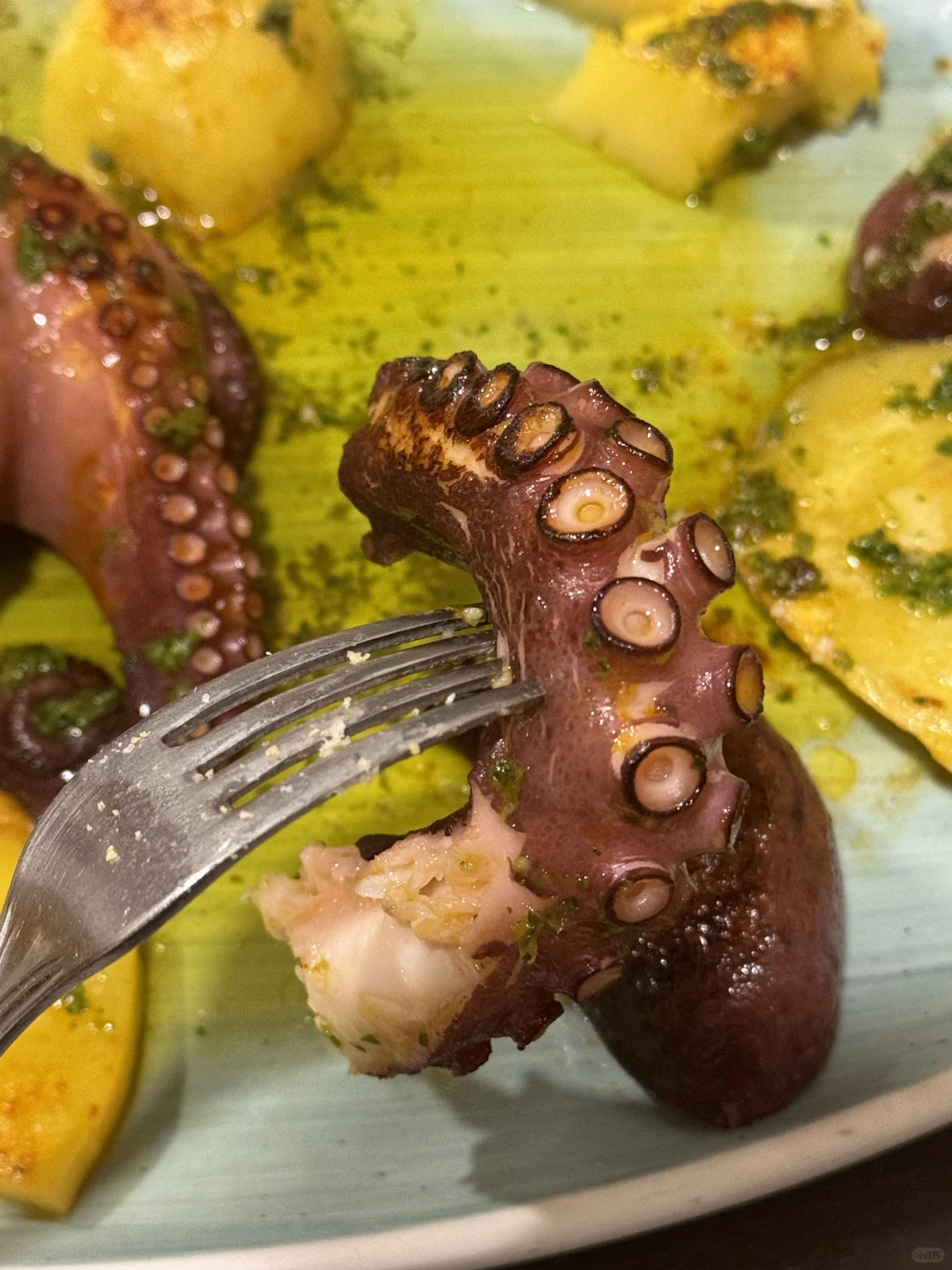 马德里落地第一顿就感受到了板鸭物价的友好和美食的冲击！ 25💶一份的...
