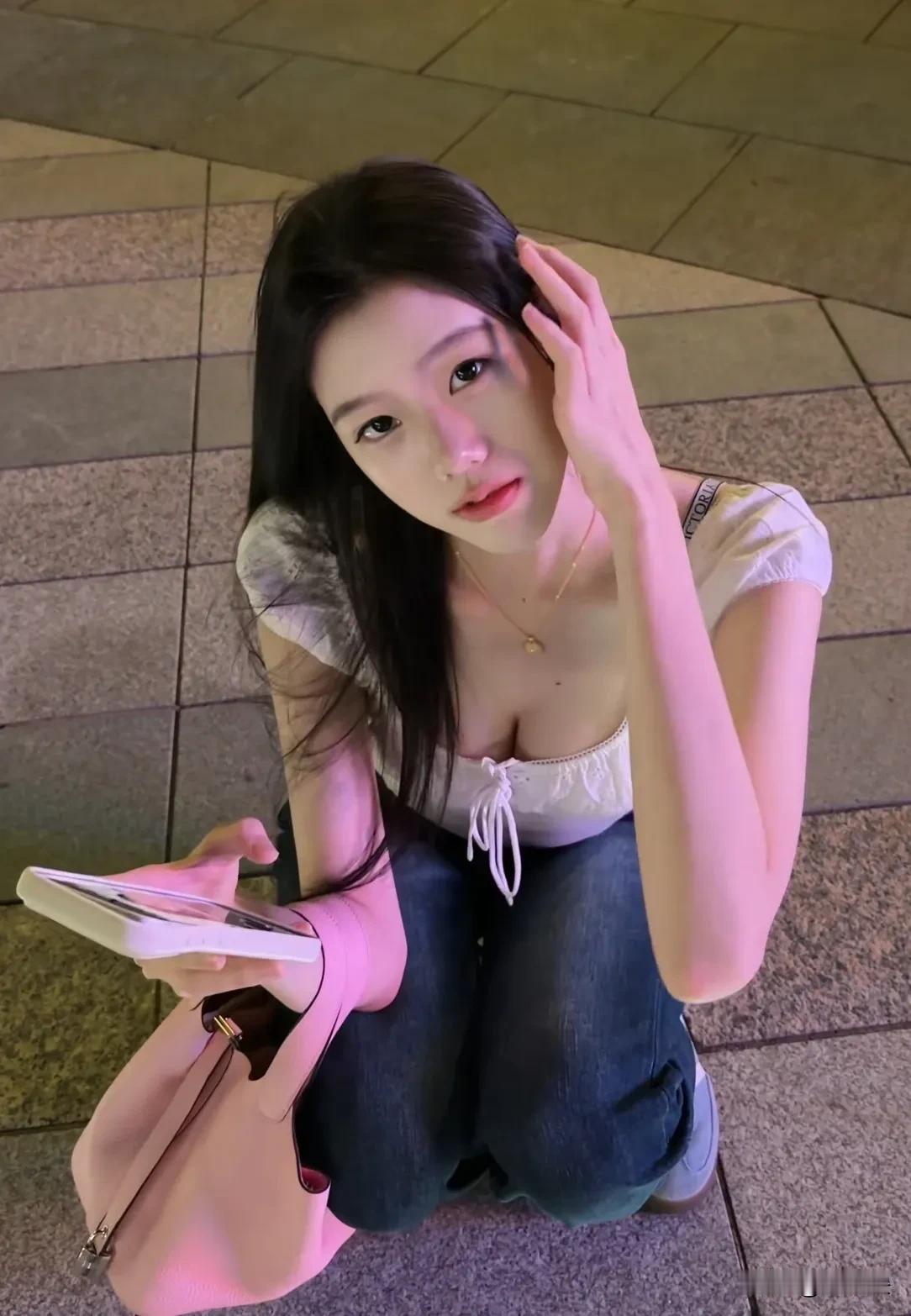 就是走的有点累了，愿意陪陪我吗？