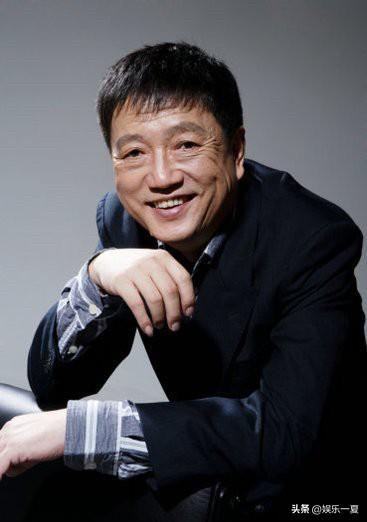 又一位老戏骨去世了，演员李勤勤等发文悼念演员秦焰去世，享年72岁。

据悉秦焰老