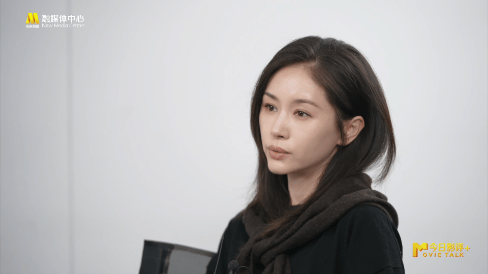 我以为长大后会自动变成王子文 直发黑框 + 清醒发言✨王子文把知性美女的氛围感焊