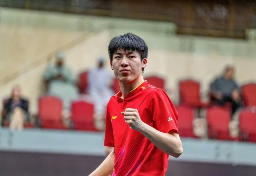 【当红小生温瑞博爆冷首轮游，不敌俄罗斯中立选手】支线赛多哈站男单1/16决赛，国