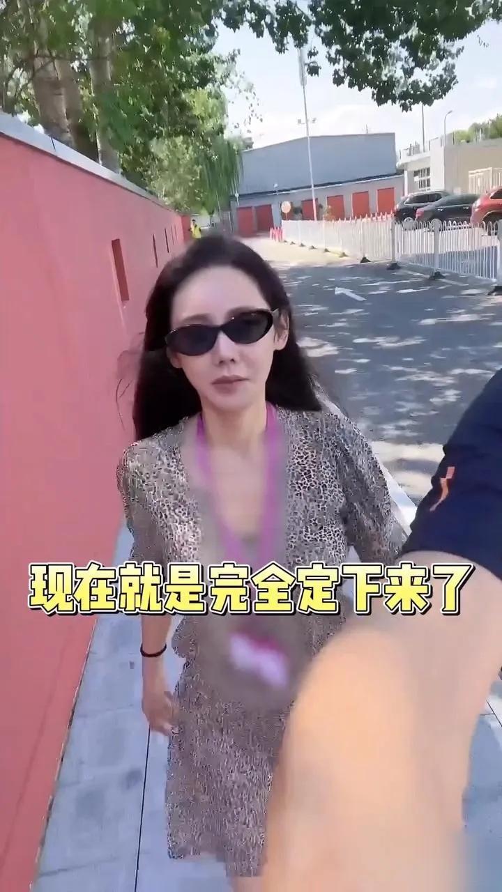 秋瓷炫和于晓光一家定居北京啦[机智]！
于晓光说全家都在北京安了窝，宝贝儿子也来