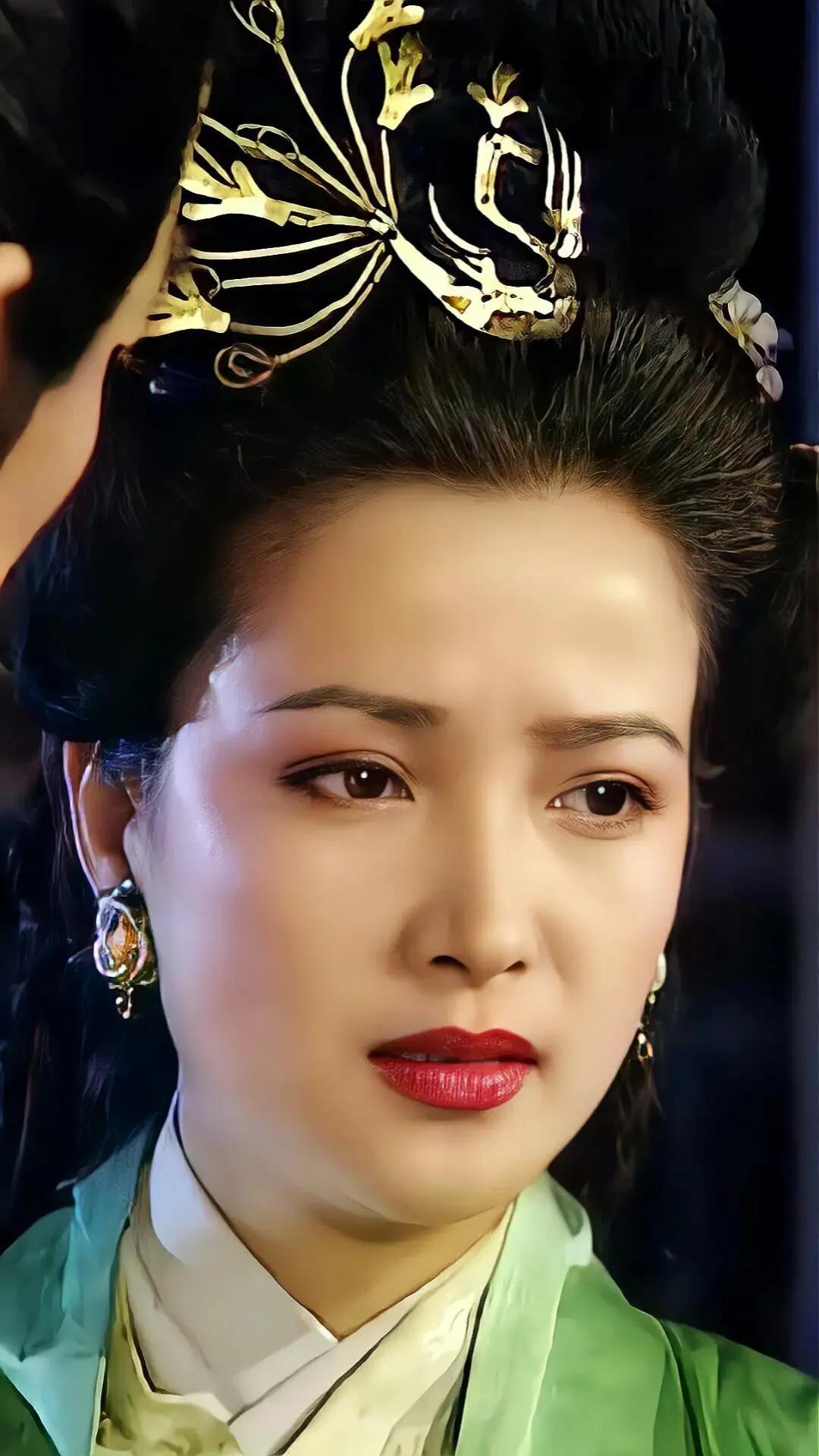 四大美女：何晴，蒋勤勤，陶慧敏，刘亦菲。你觉得谁最美？