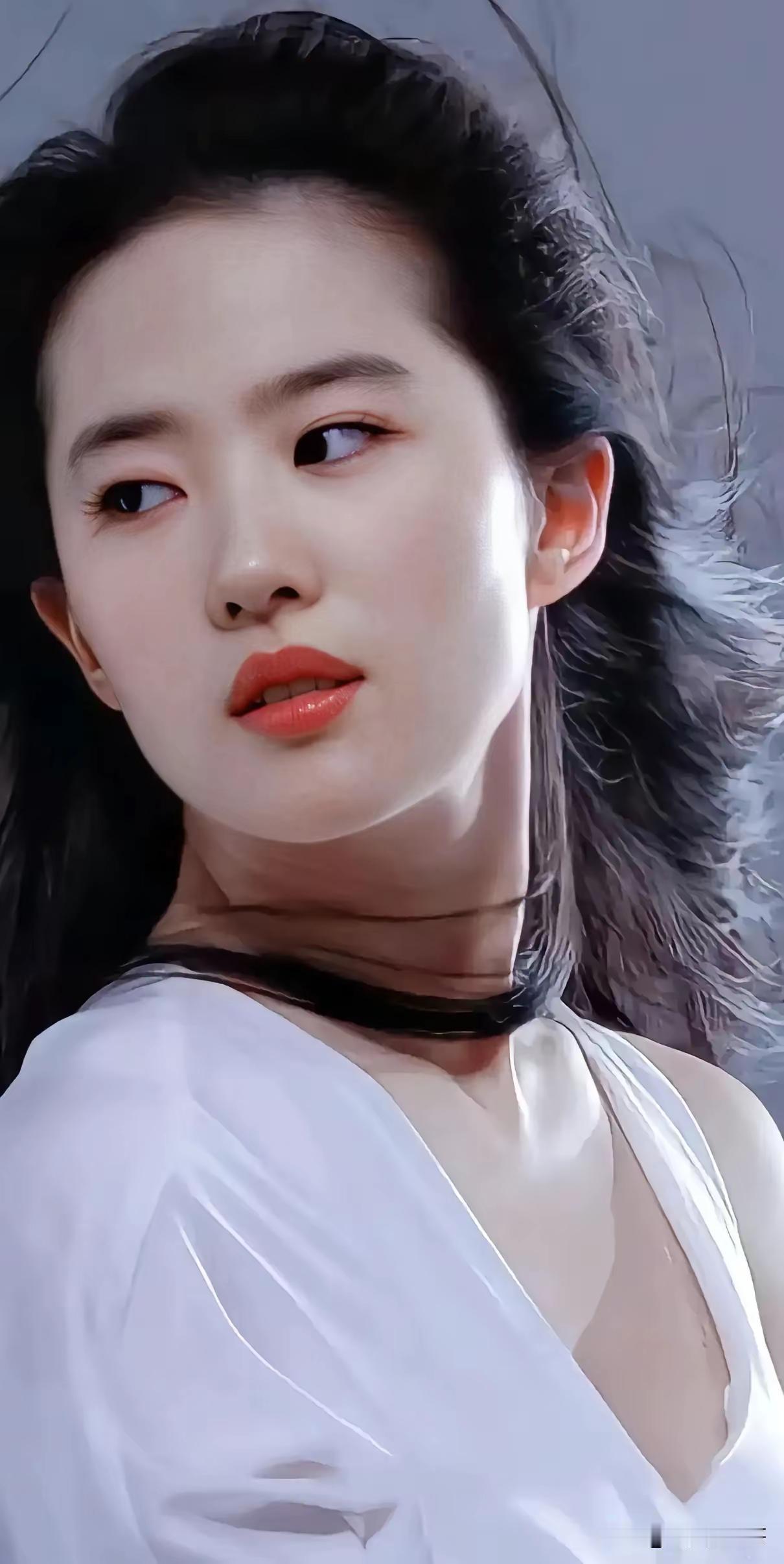 我滴天
第三个美女是谁？
咋比林青霞和刘亦菲还好看呢？