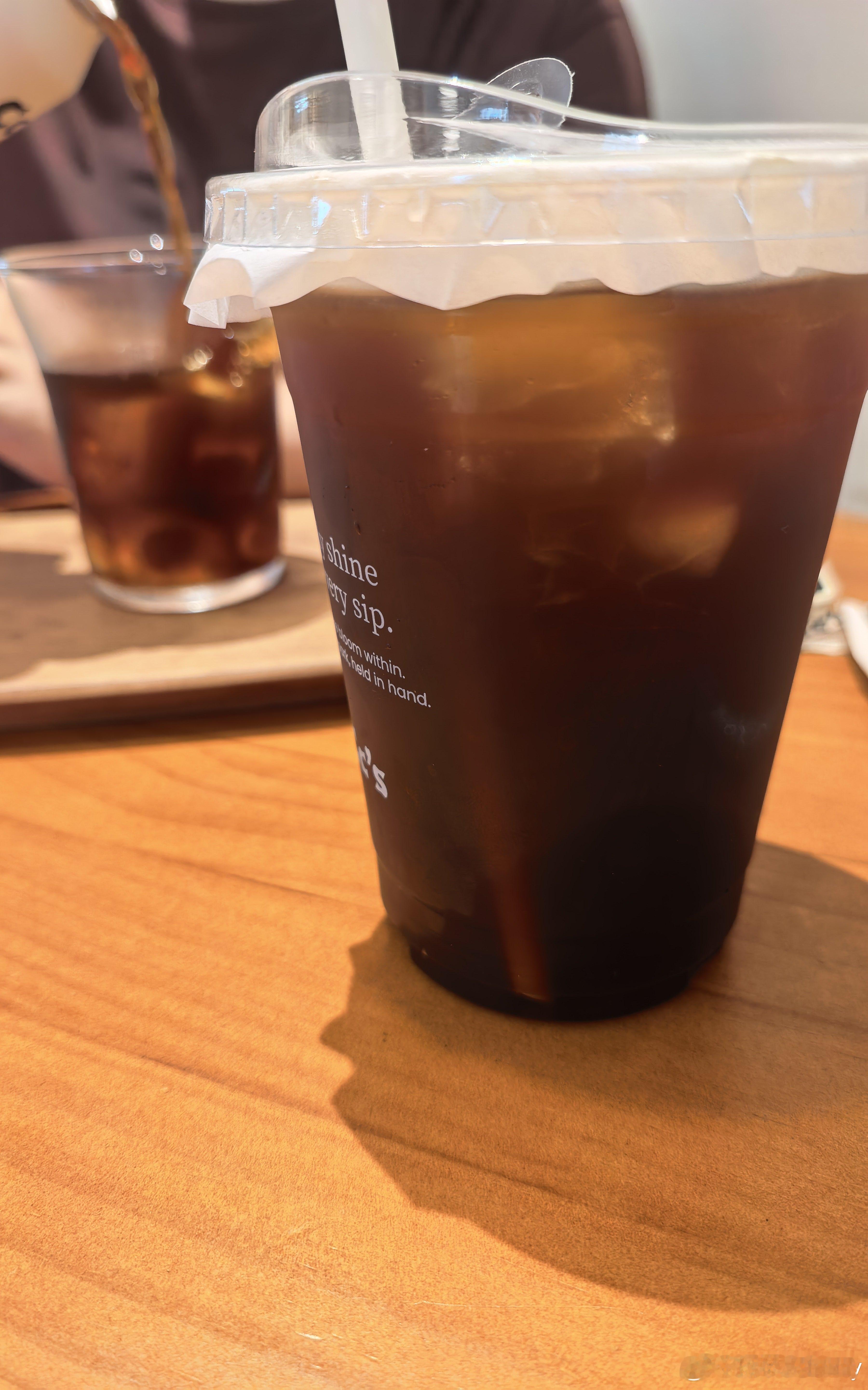 喝点咖啡，一会吃了饭补觉今晚世界杯决赛阿根廷队西班牙 