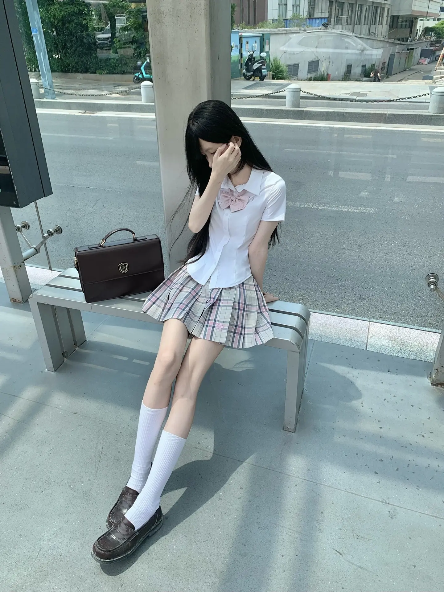 晴天站台。